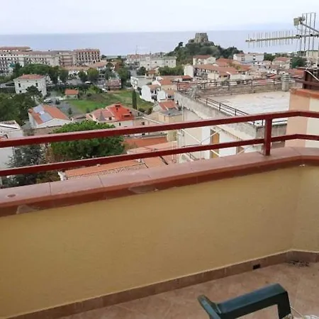Con Terrazza, Vista Panoramica Sul Mare Apartment