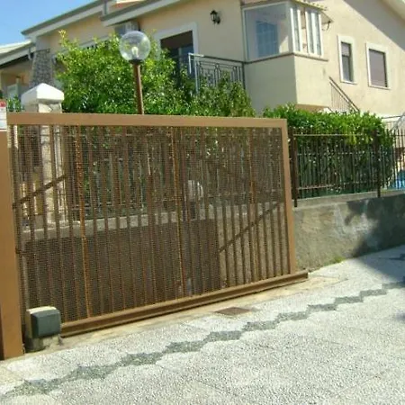 Con Terrazza, Vista Panoramica Sul Mare Scalea